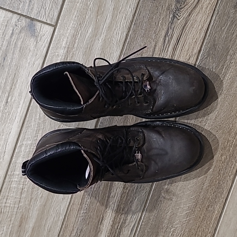 Red Wings Boots* - Picture 2 of 13